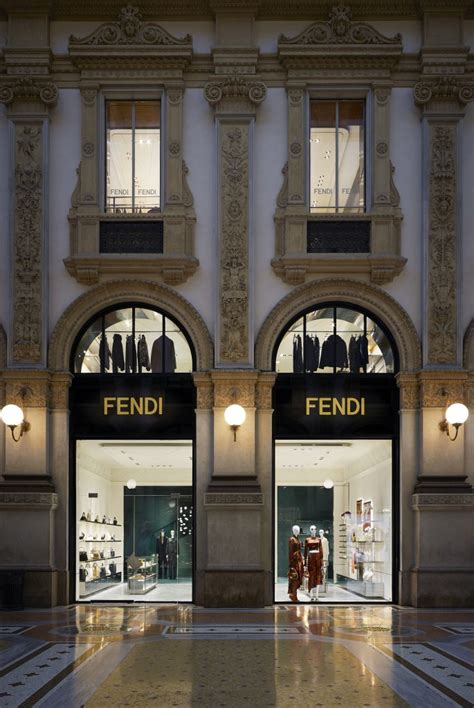 showroom fendi milano